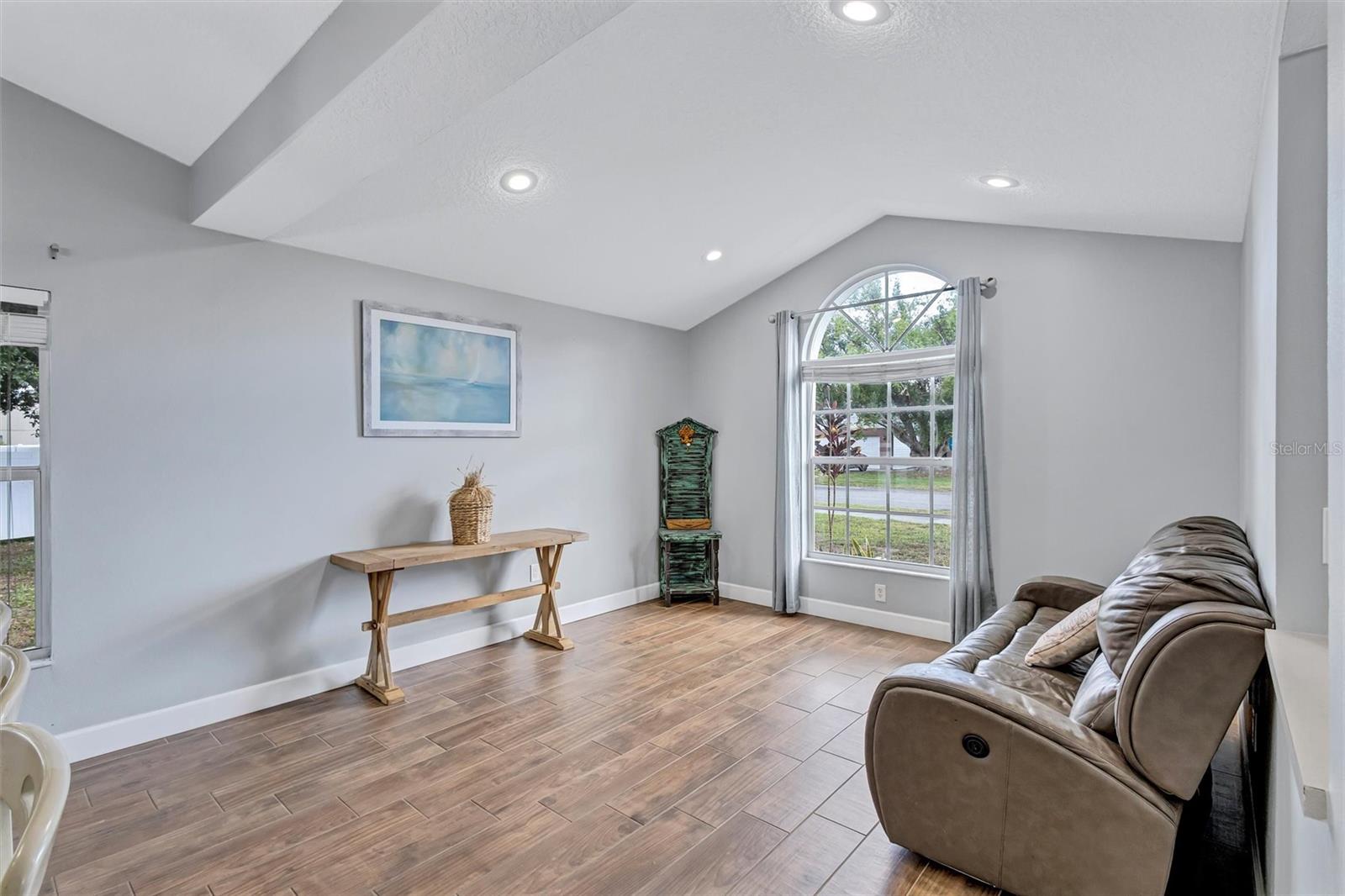 Listing Image #6