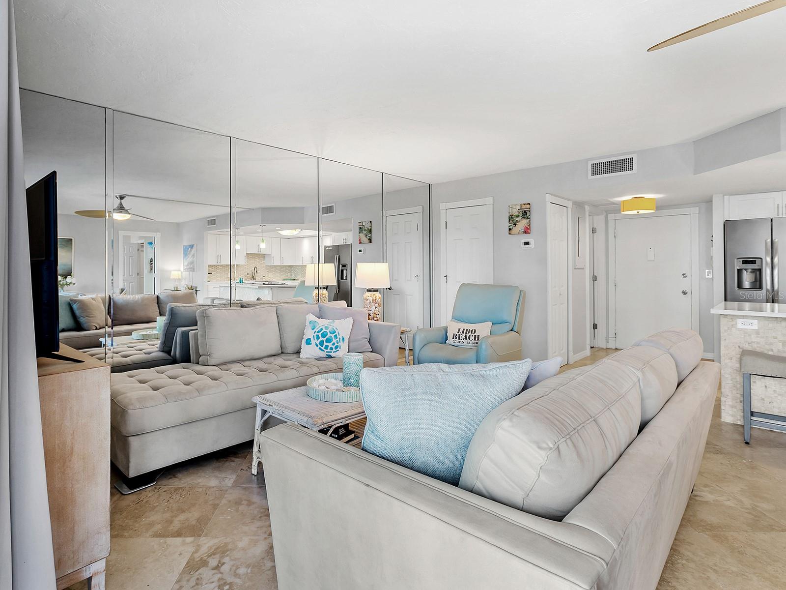 Listing Image #13