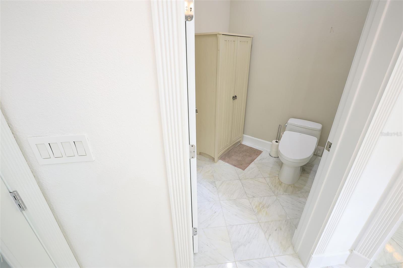 Listing Image #29