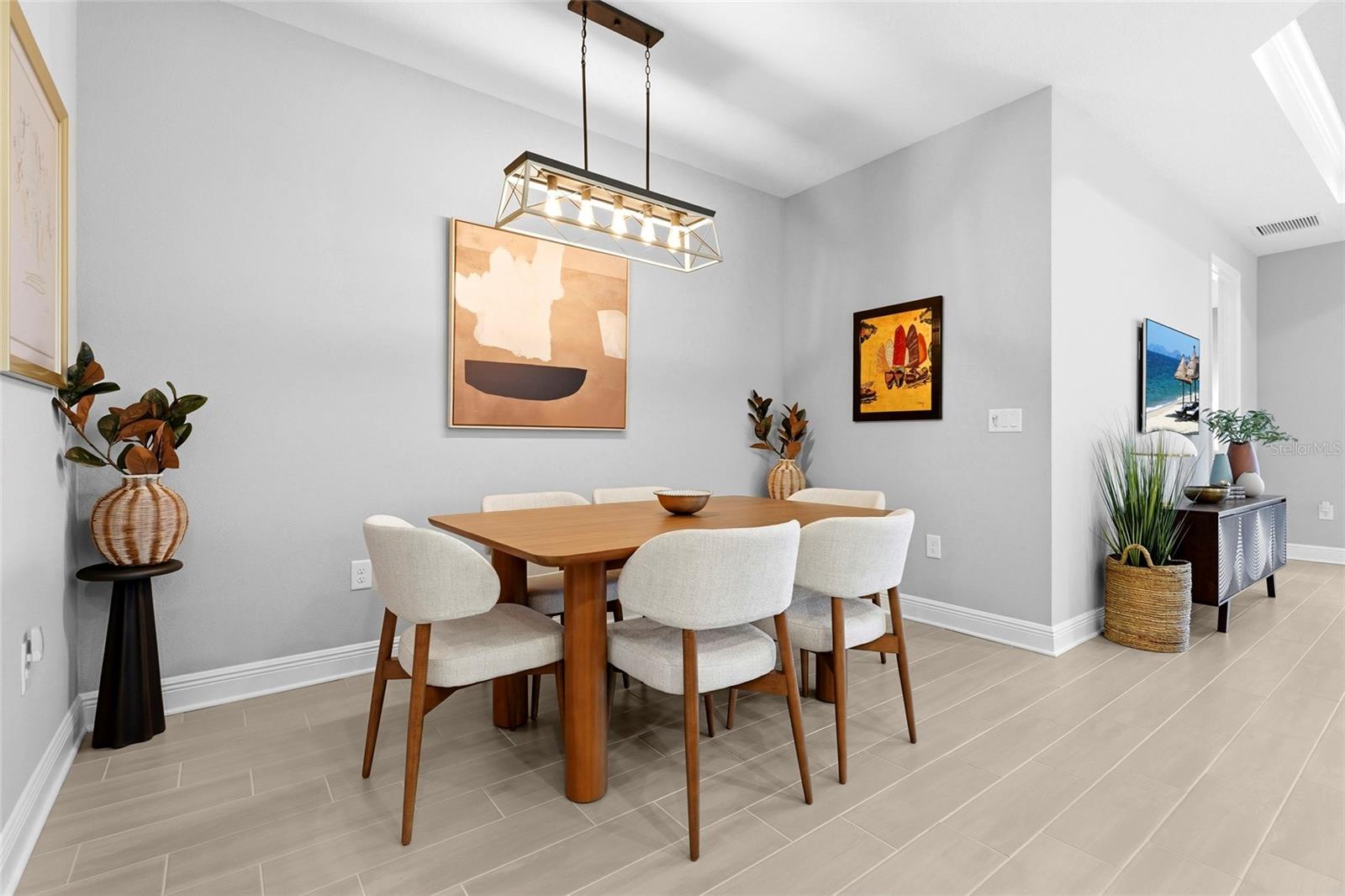 Listing Image #12