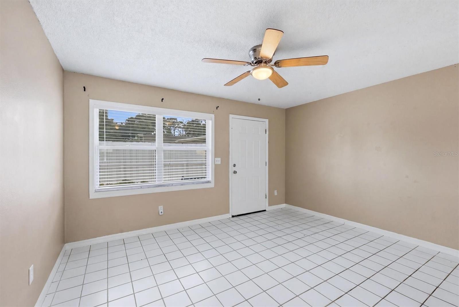 Listing Image #13