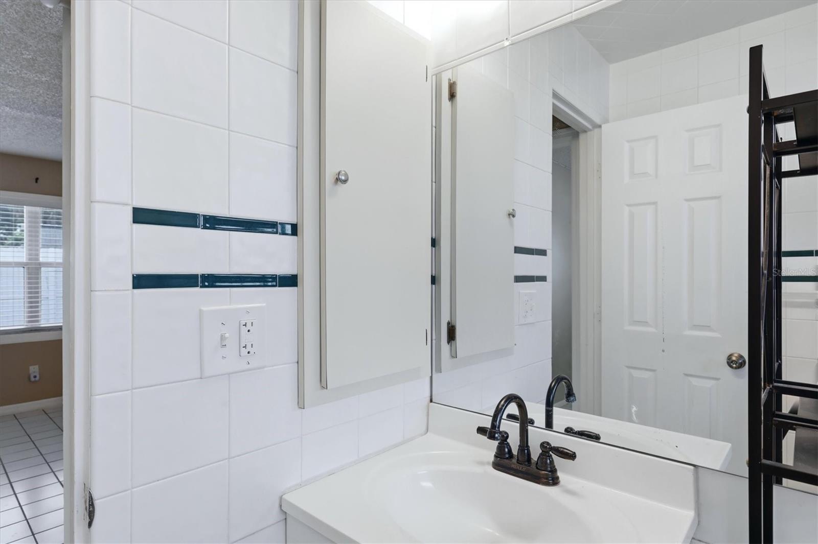 Listing Image #23