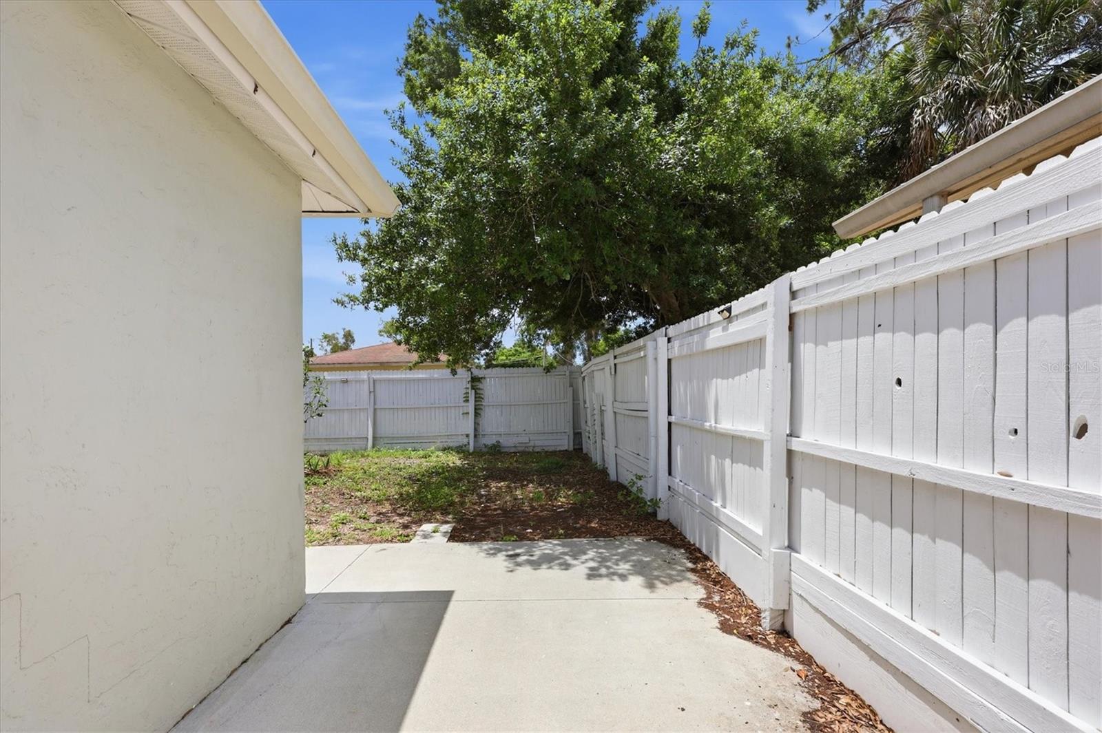 Listing Image #44