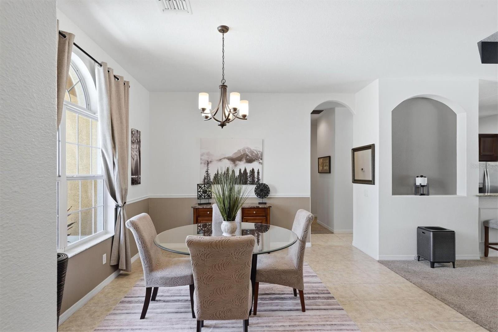 Listing Image #10