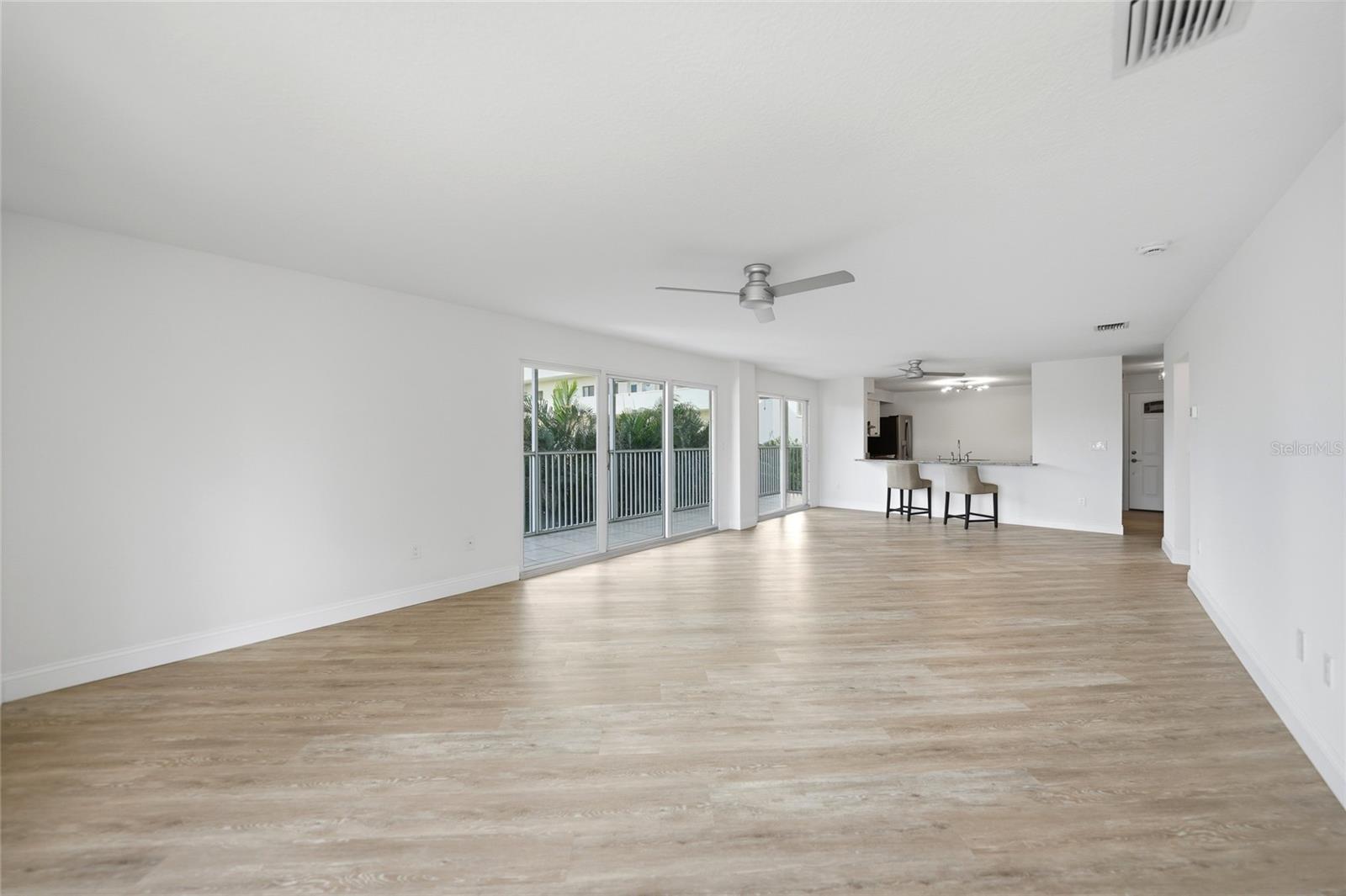 Listing Image #6