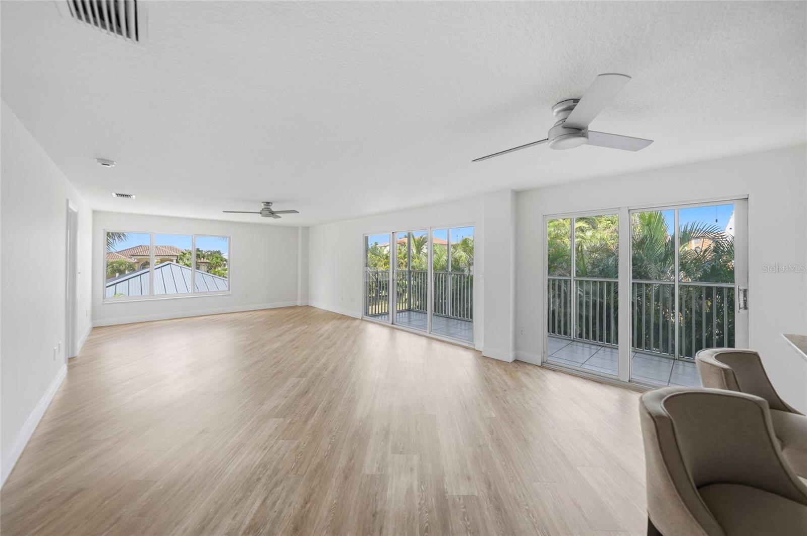 Listing Image #8