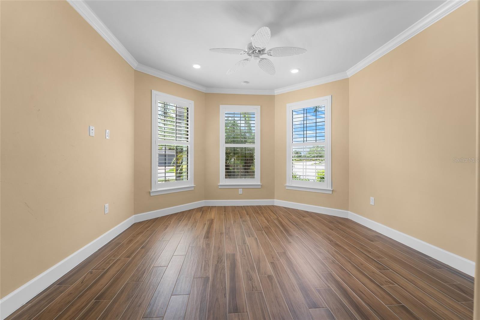 Listing Image #8