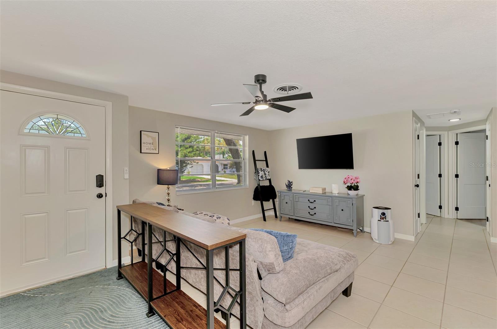 Listing Image #8