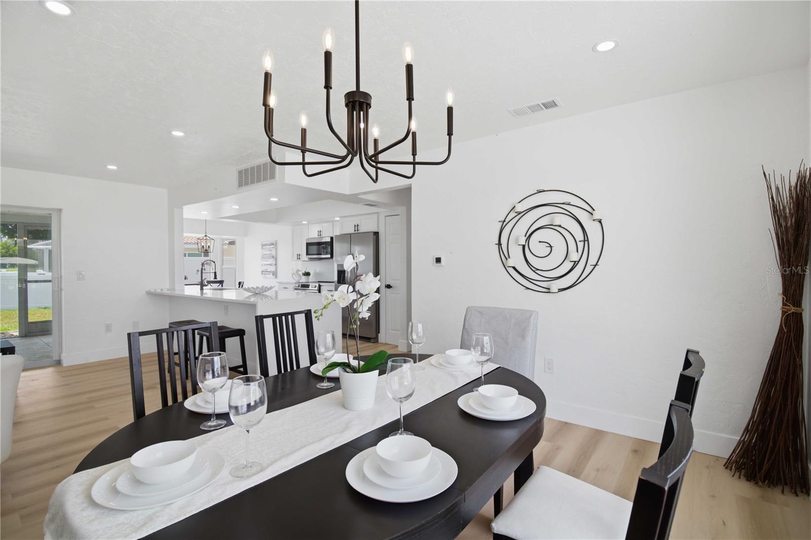 Listing Image #16