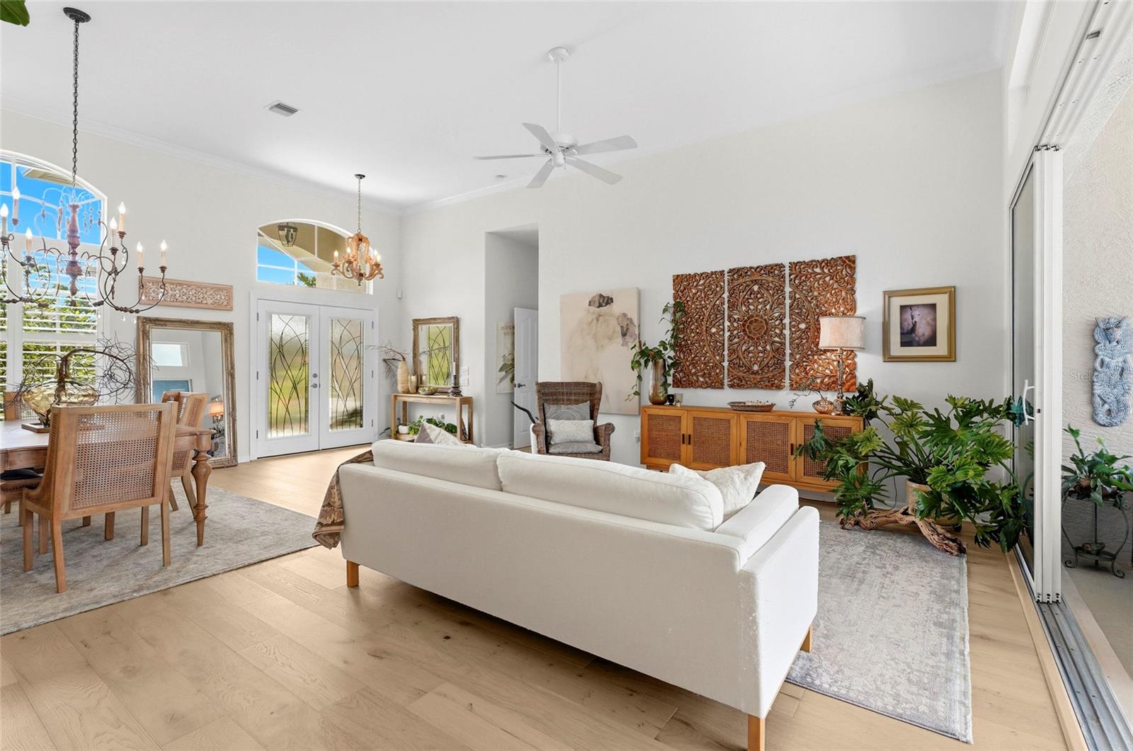 Listing Image #12