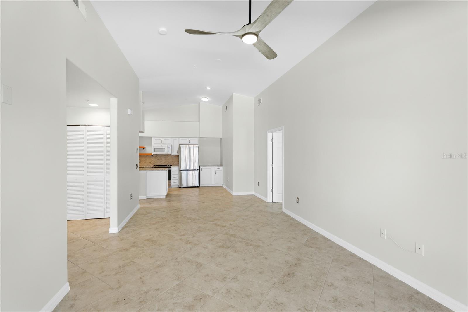 Listing Image #6