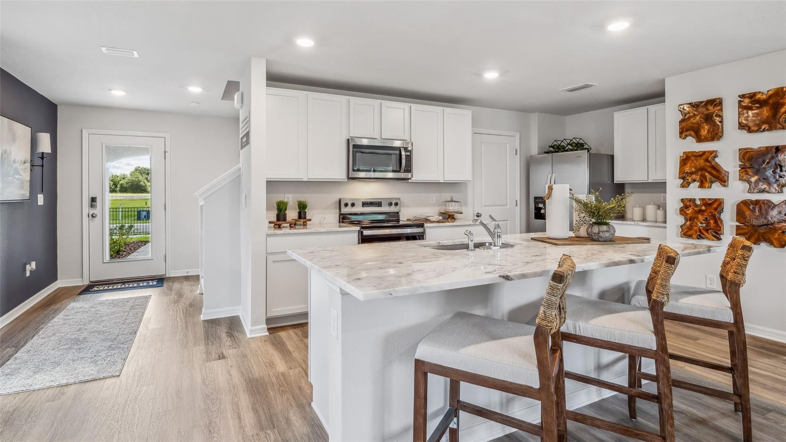 Listing Image #4