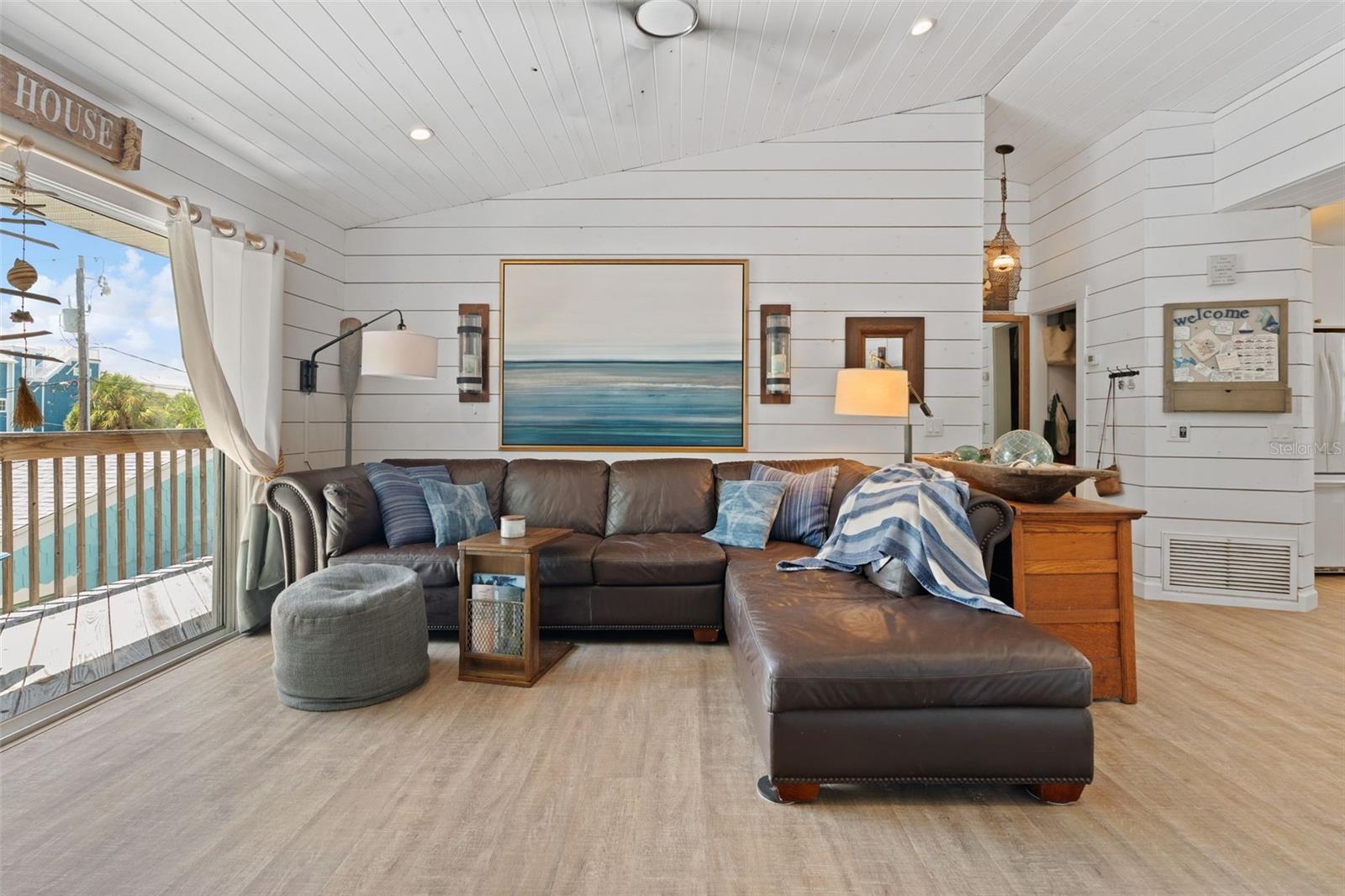Listing Image #43