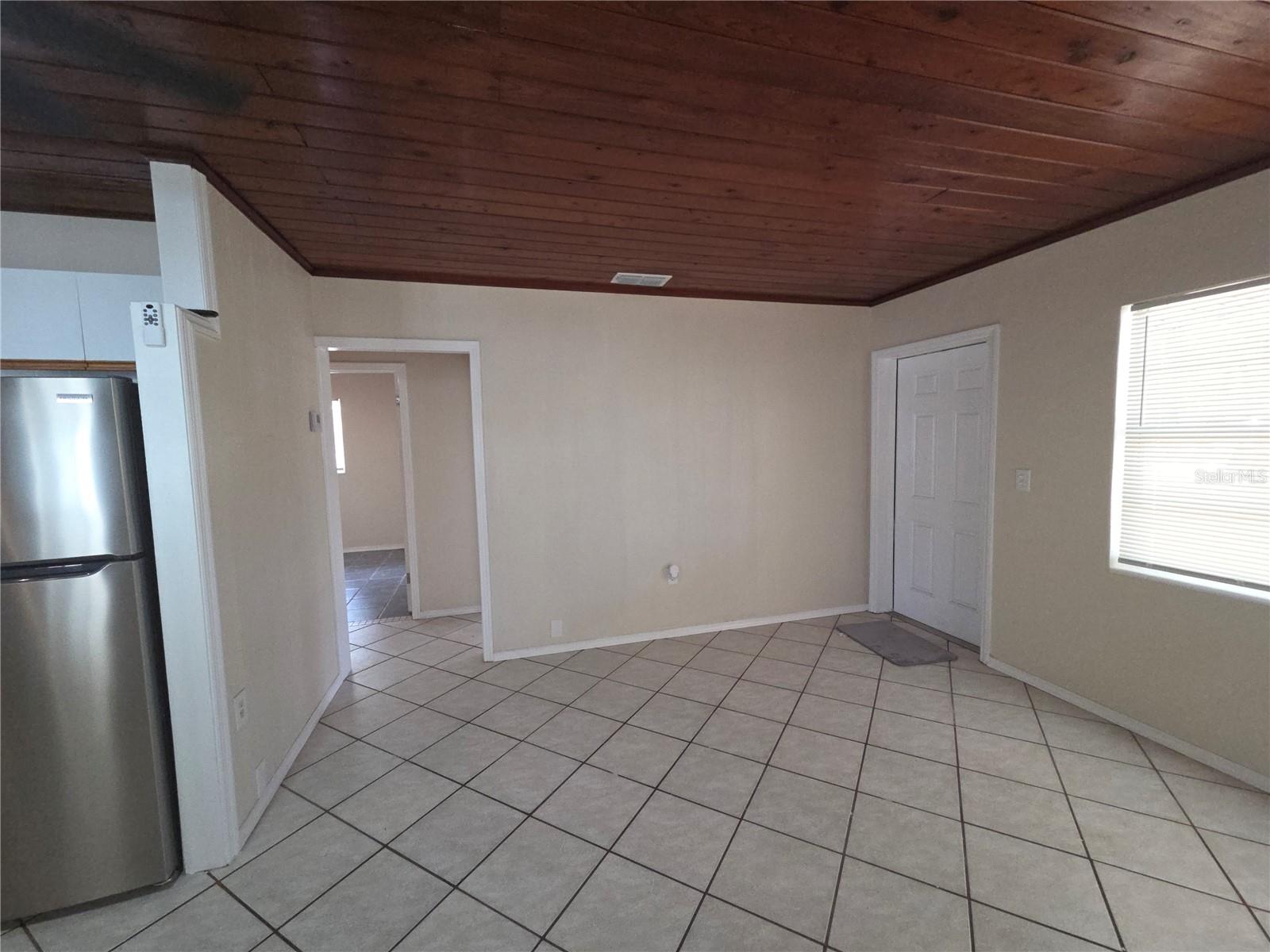 Listing Image #8