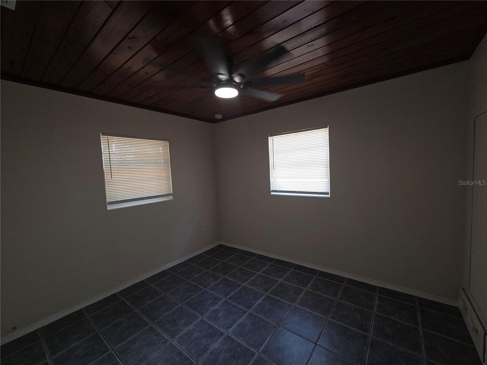 Listing Image #14
