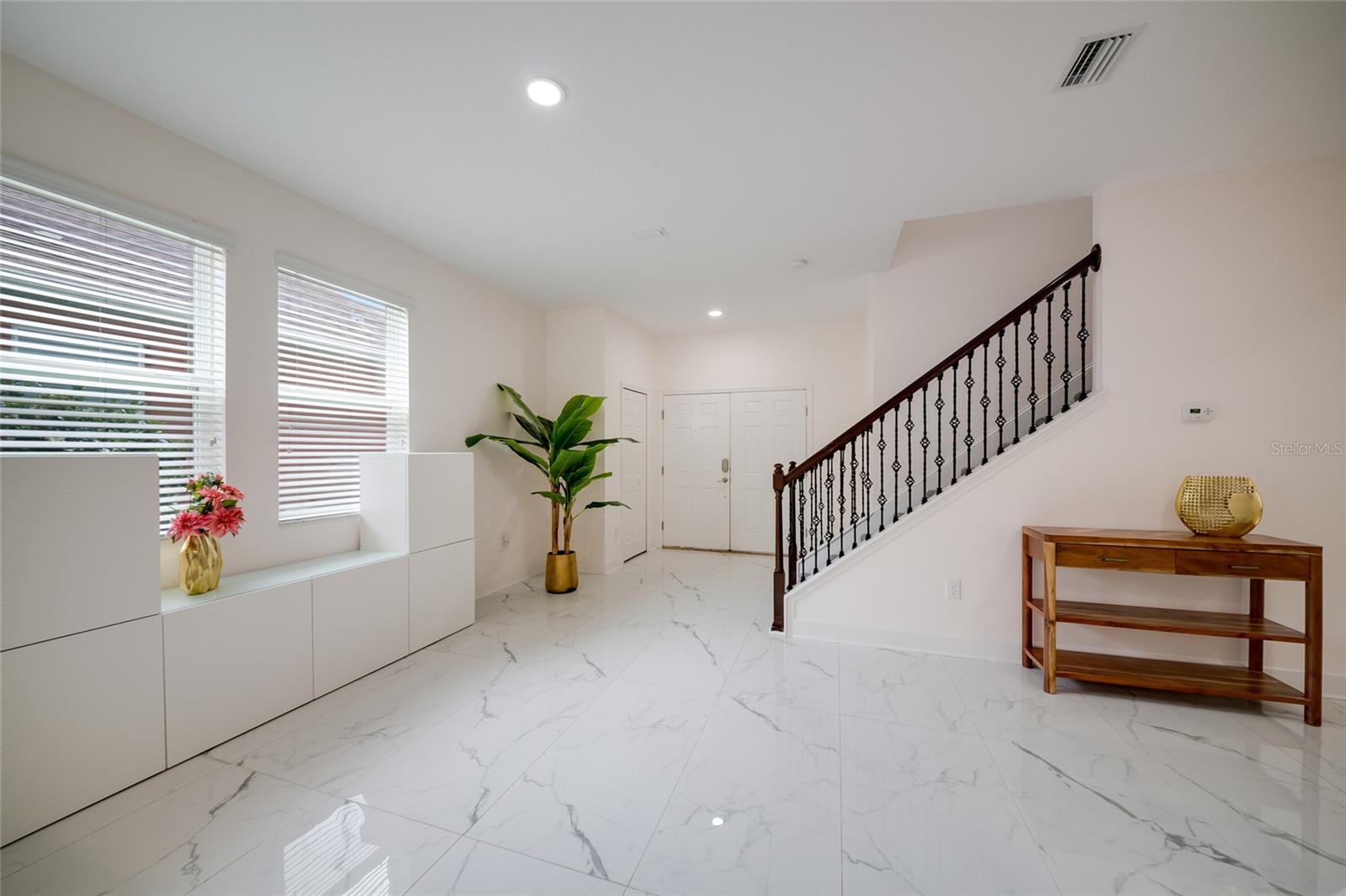 Listing Image #8