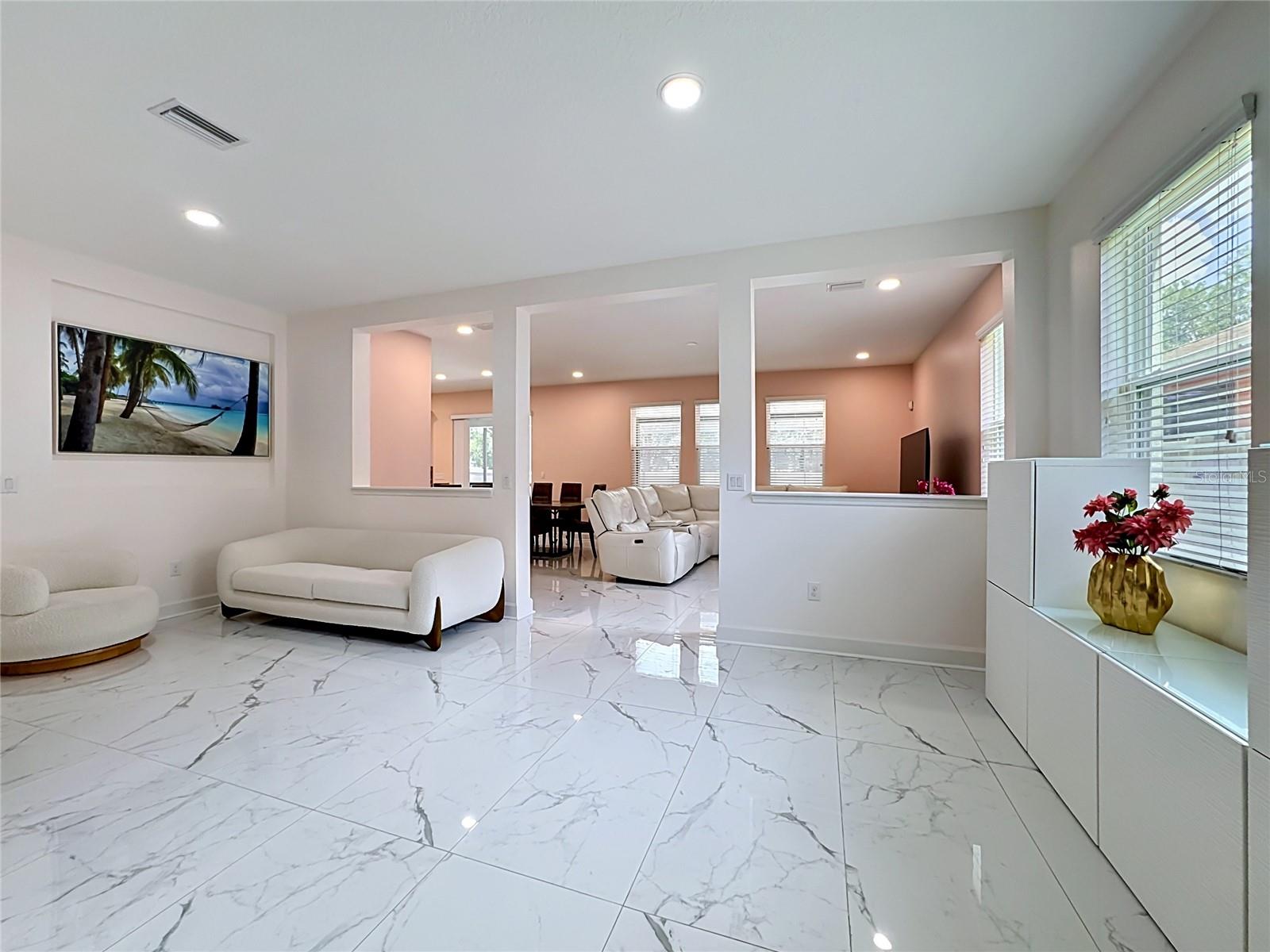 Listing Image #15