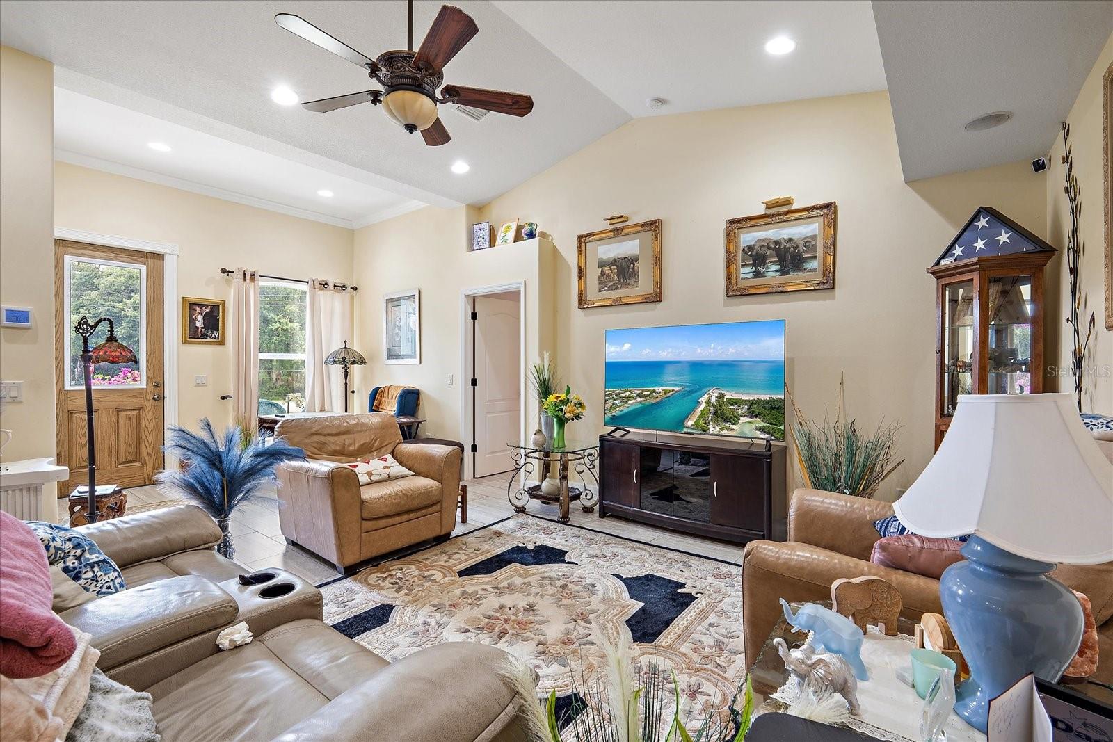 Listing Image #7