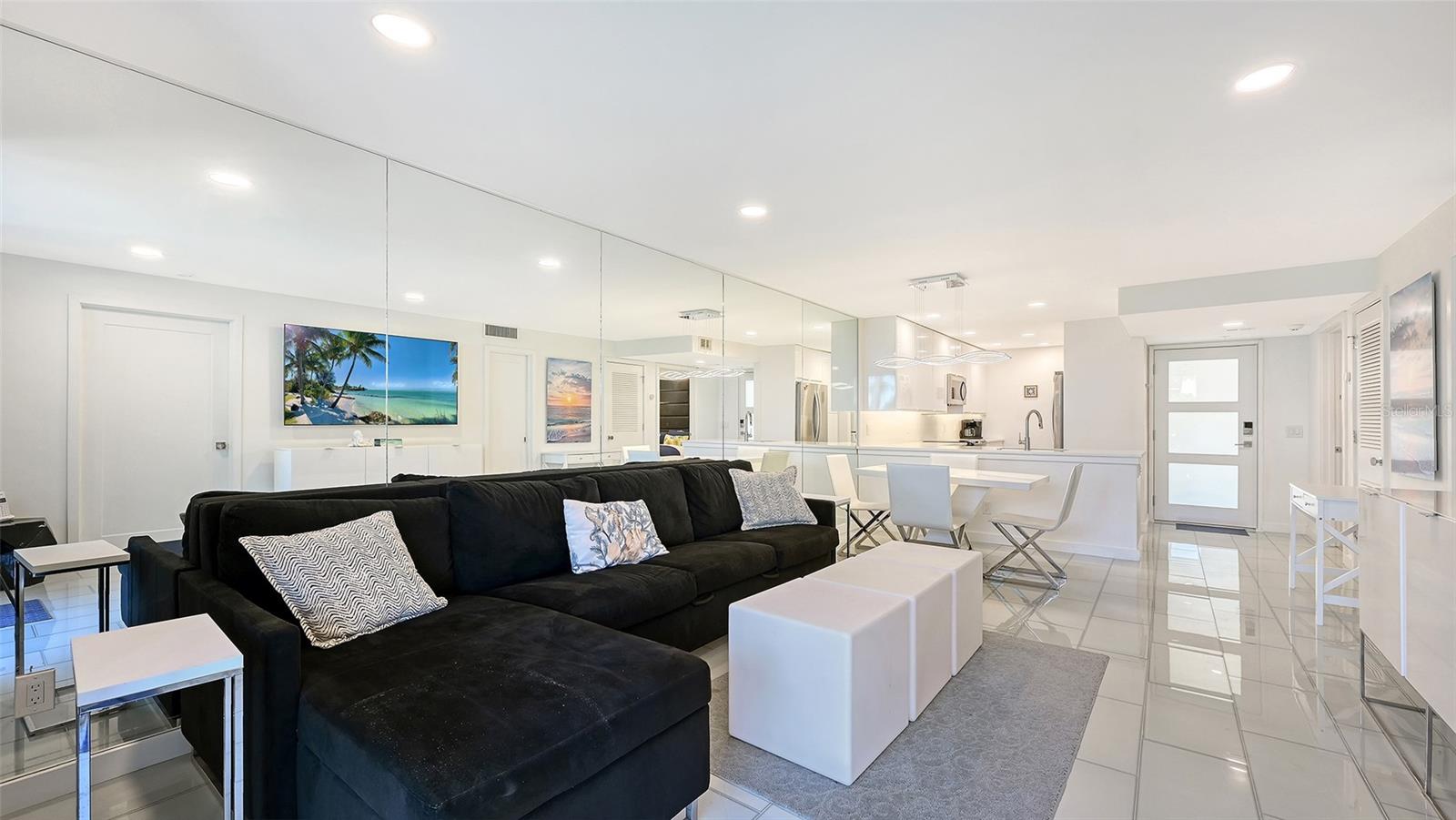 Listing Image #12