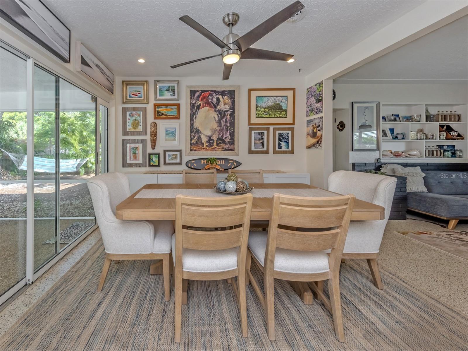 Listing Image #12