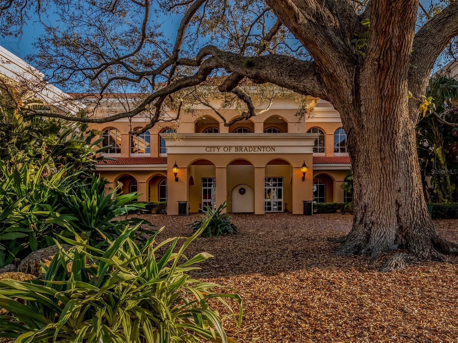 Listing Image #38