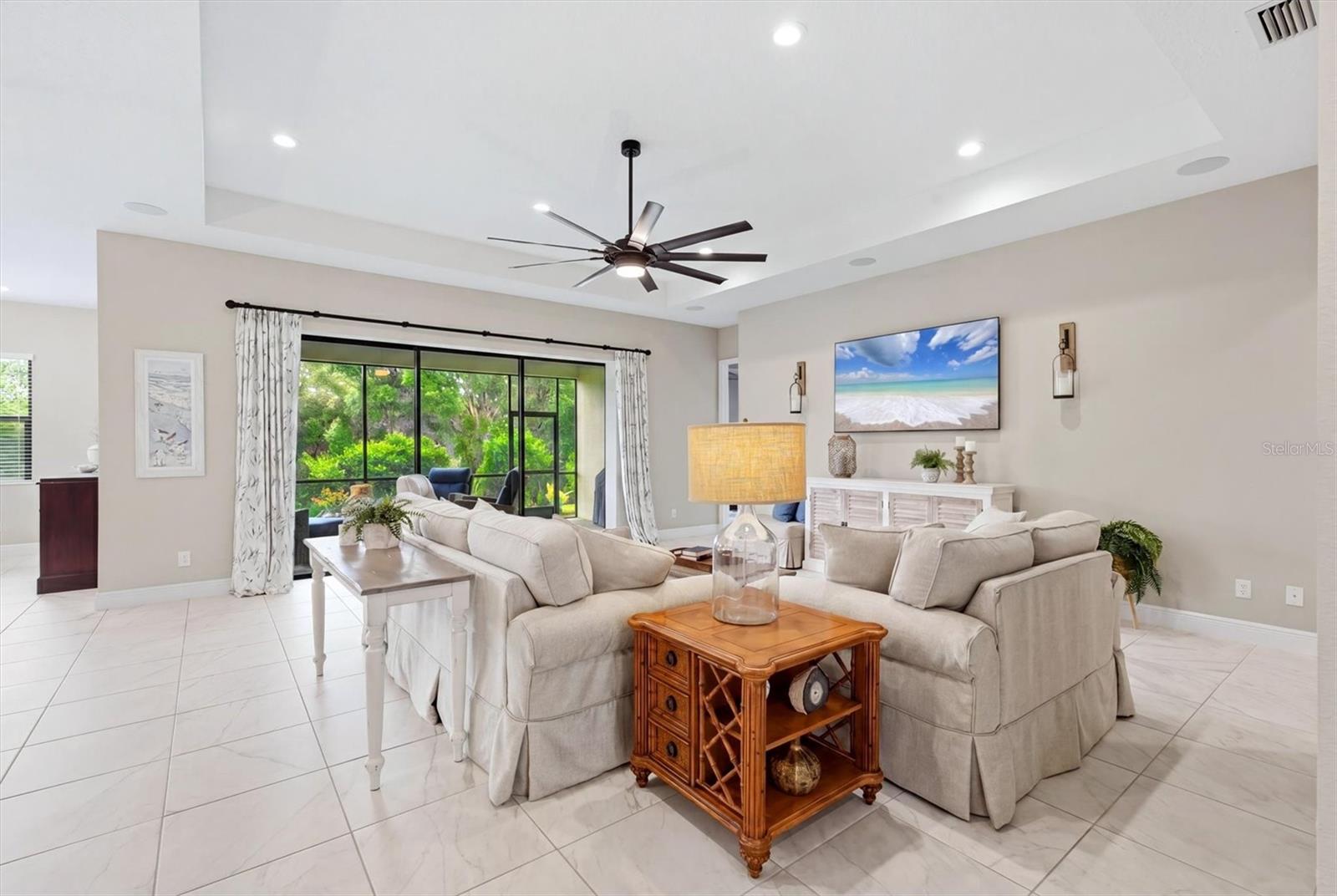 Listing Image #16