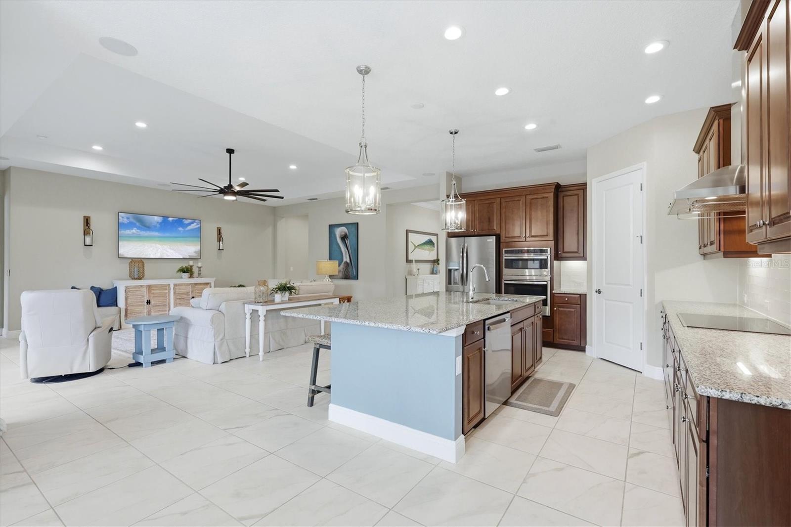 Listing Image #27