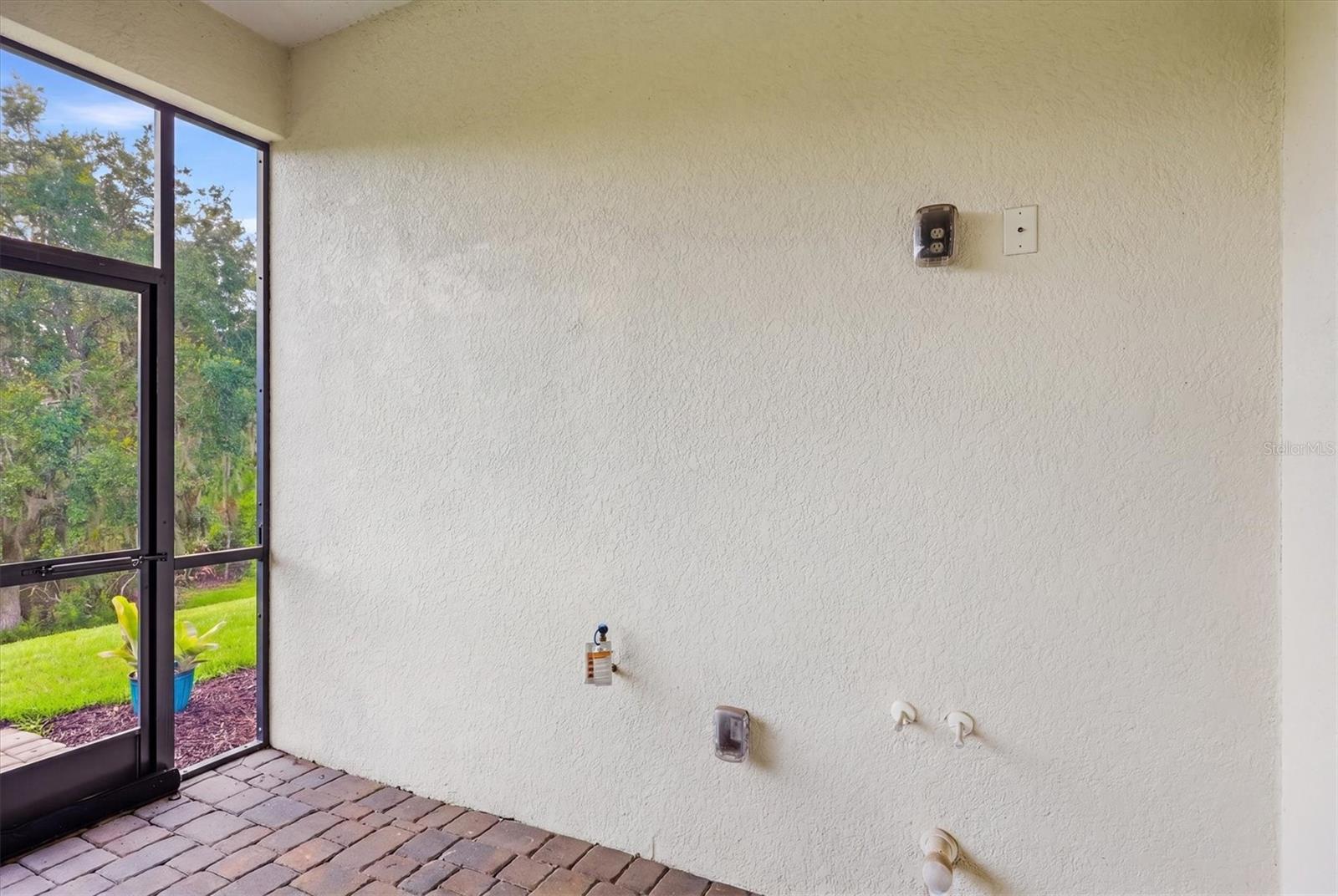 Listing Image #54