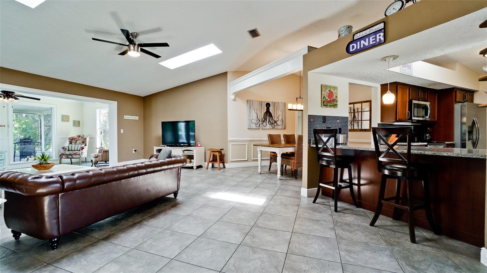Listing Image #6