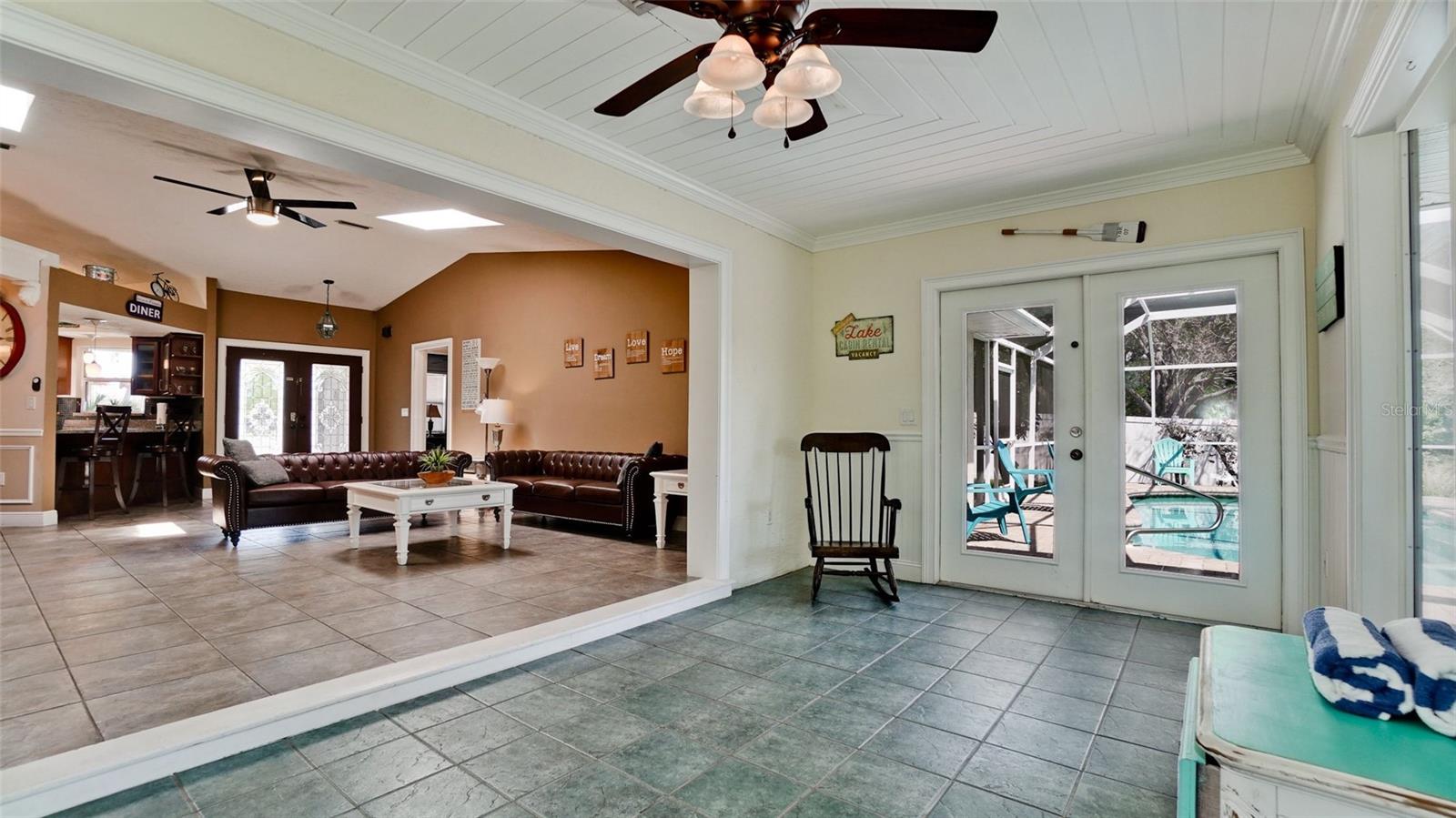 Listing Image #12