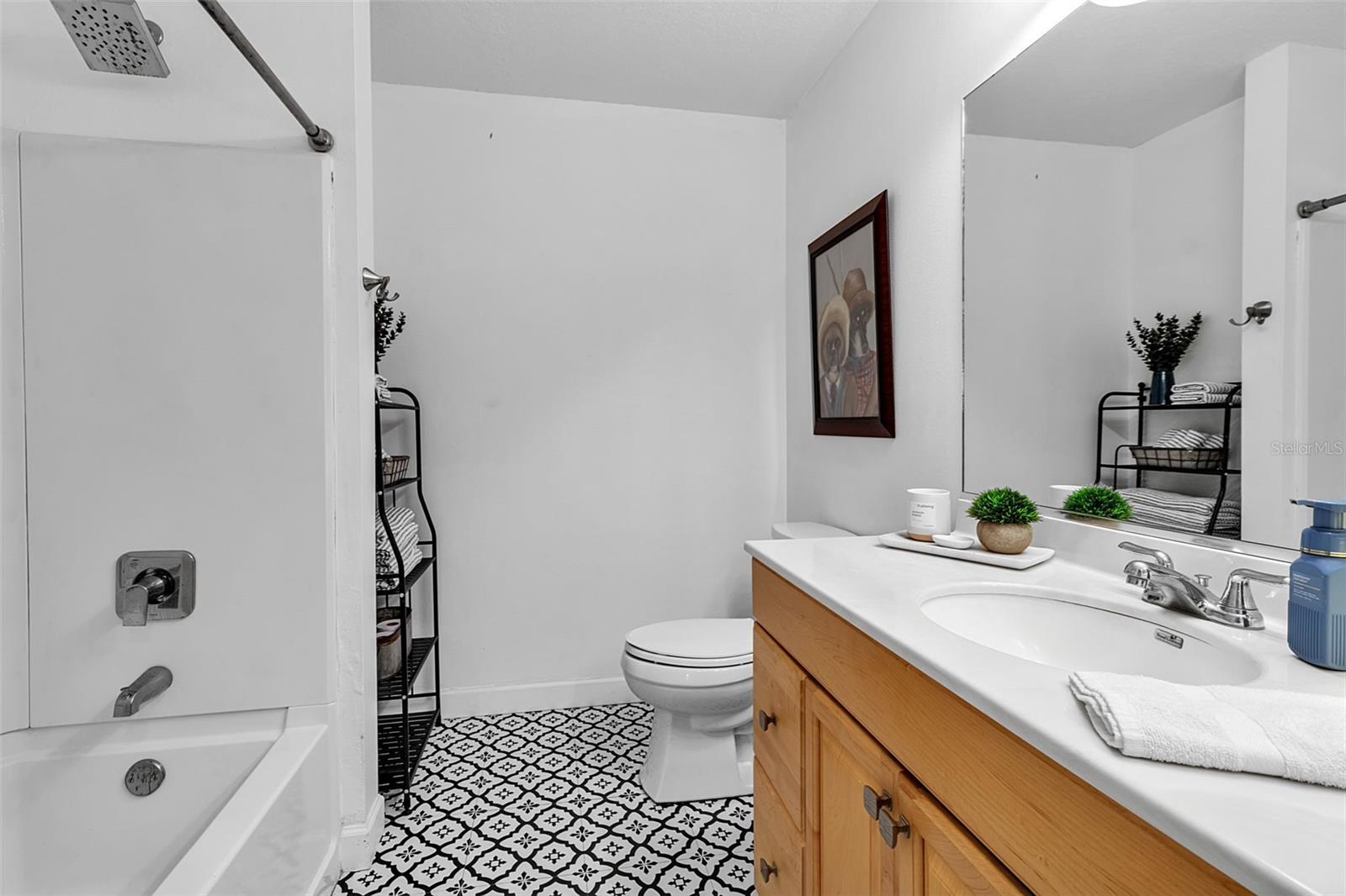 Listing Image #43