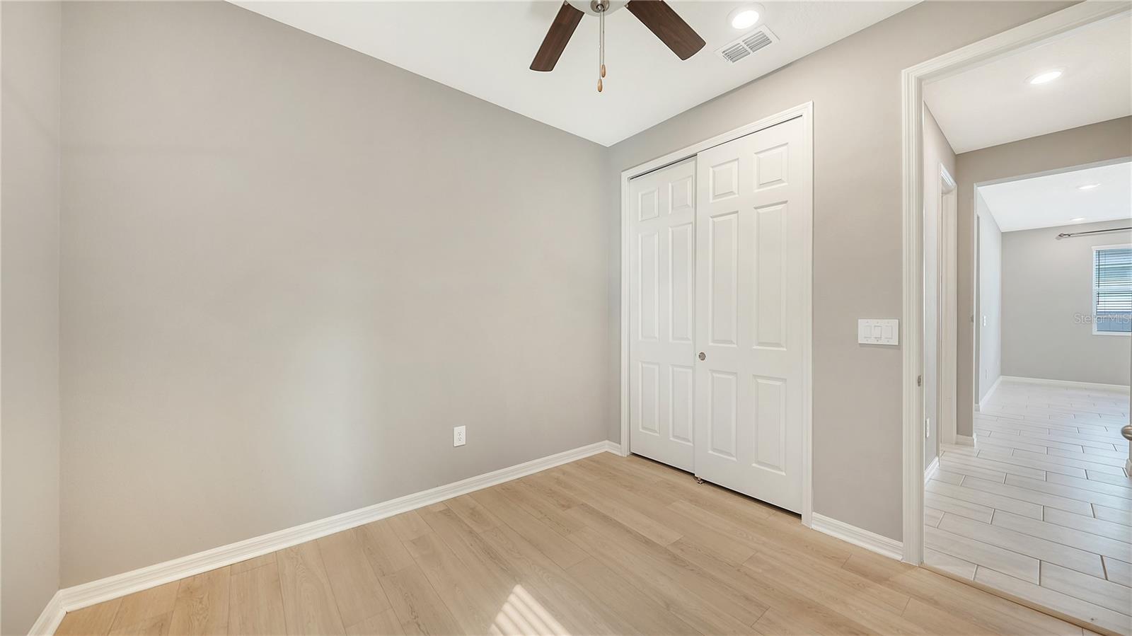 Listing Image #33