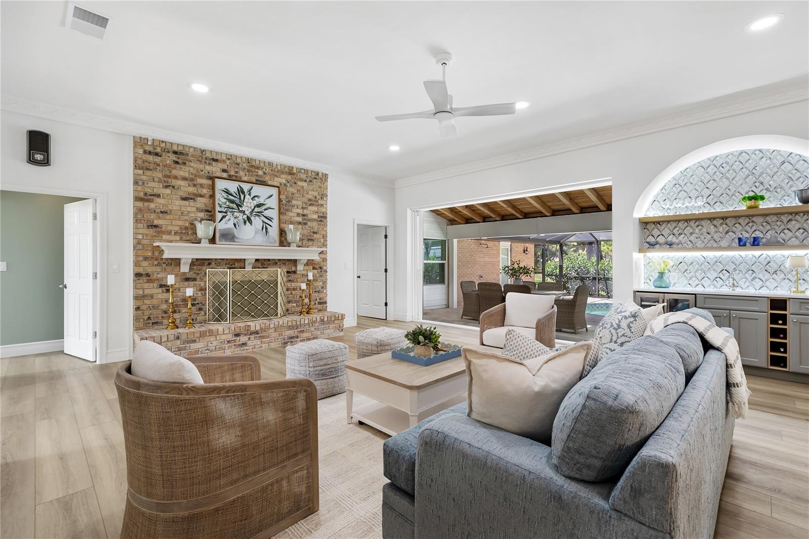 Listing Image #5