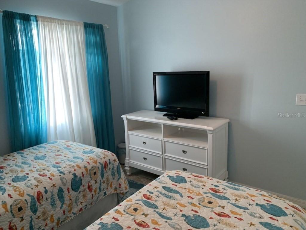 Listing Image #9