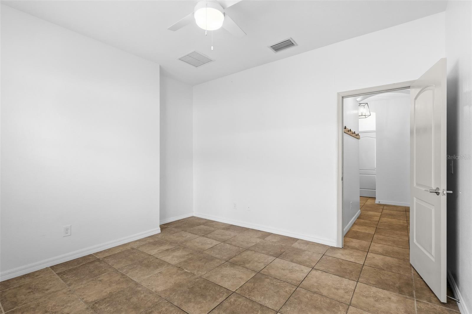 Listing Image #35