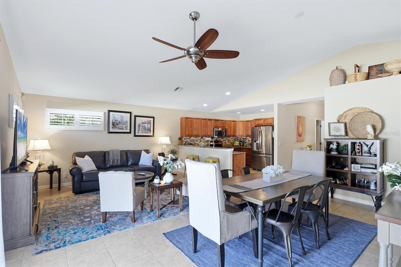 Listing Image #12