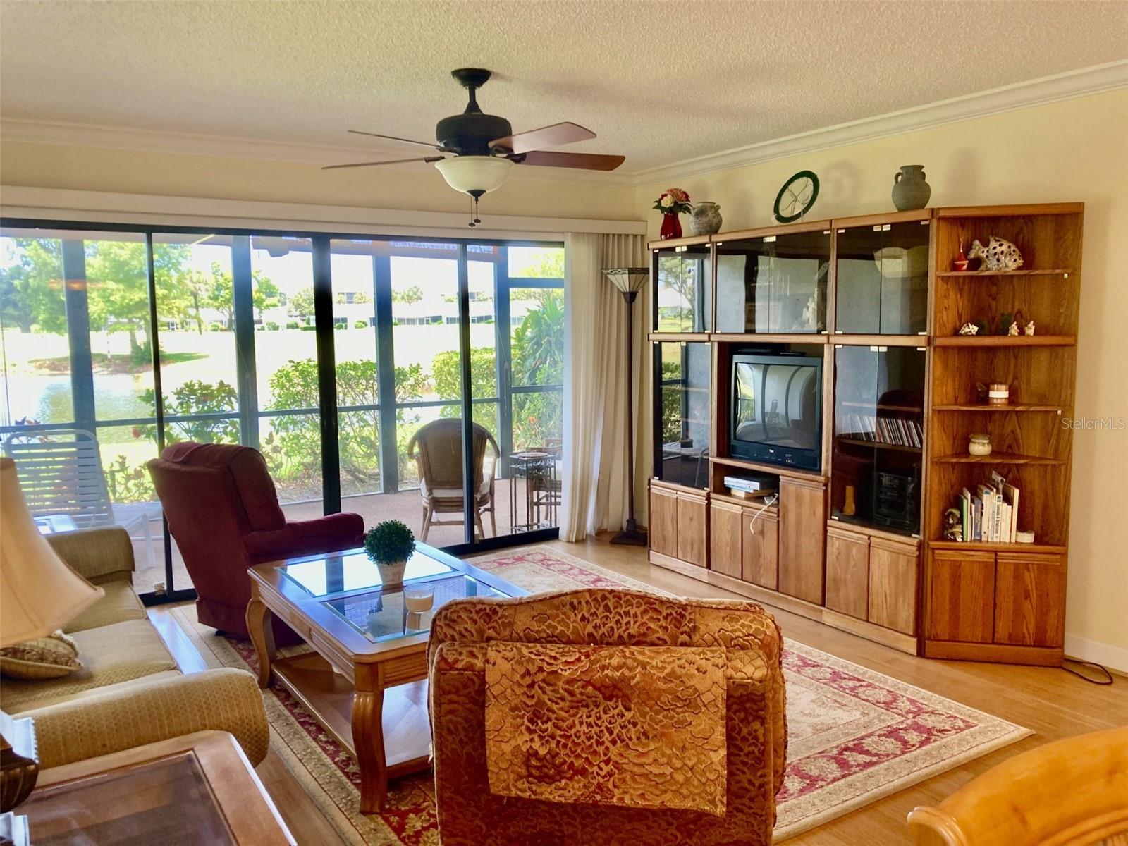 Listing Image #8