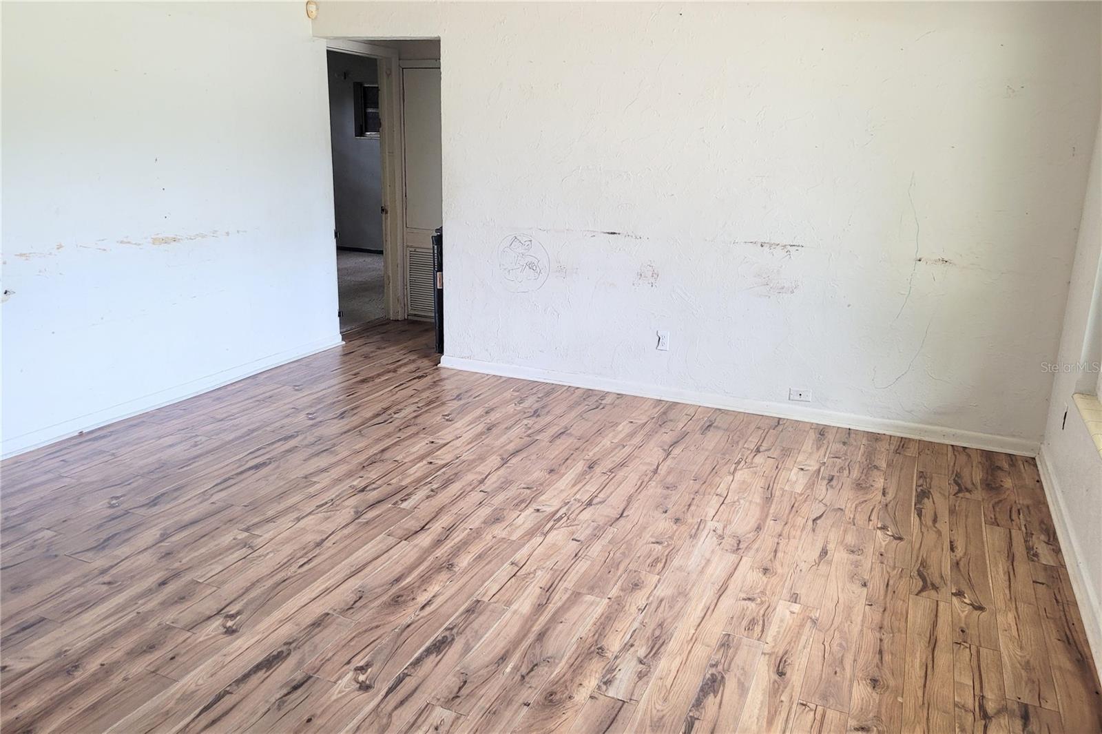 Listing Image #7