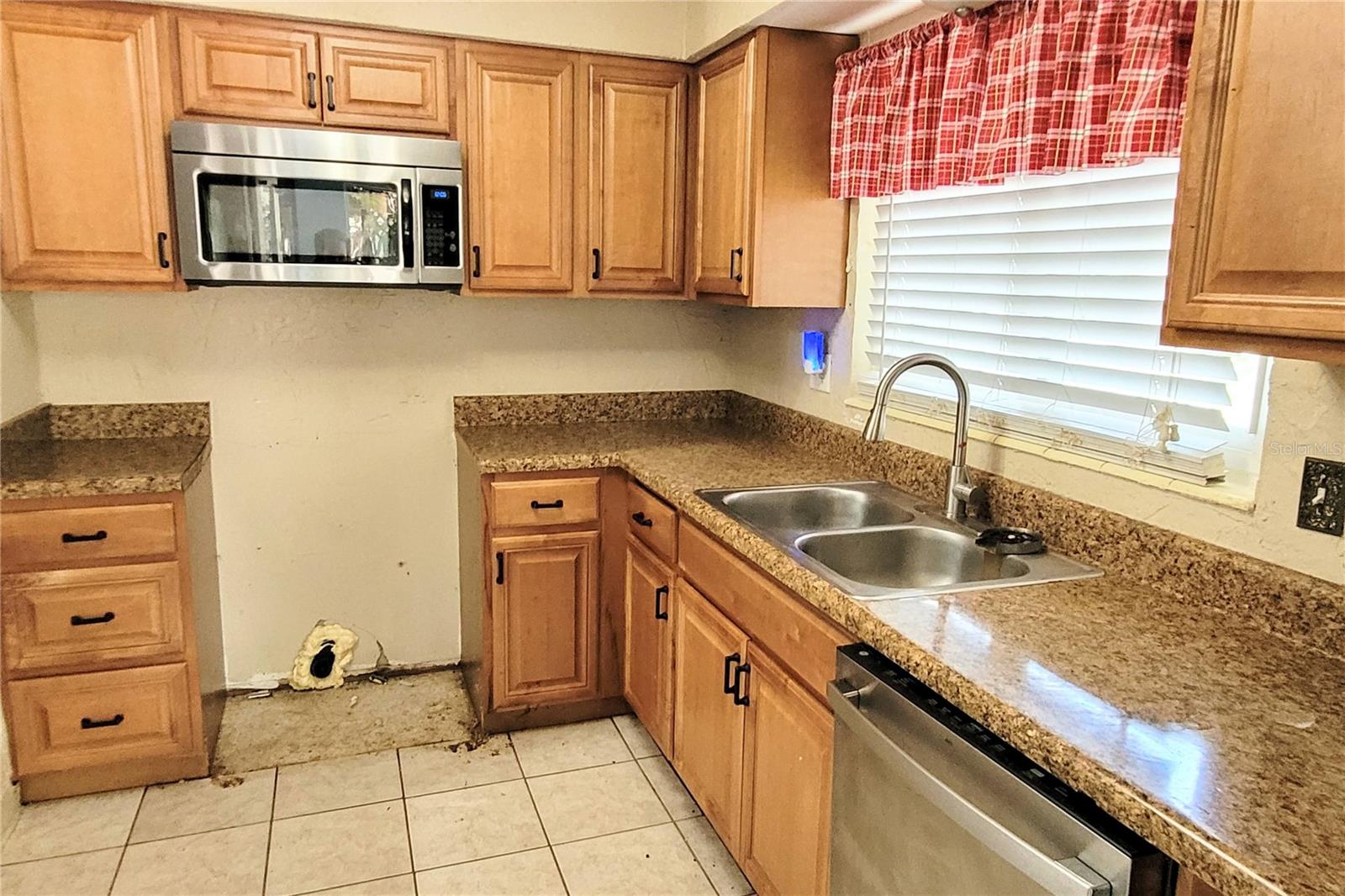 Listing Image #28