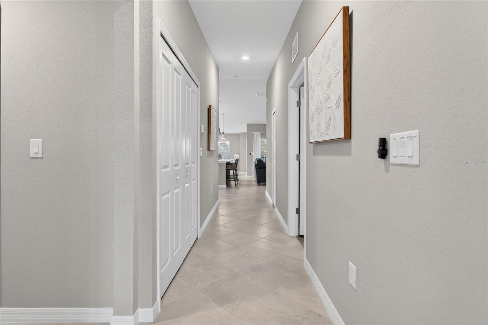 Listing Image #11