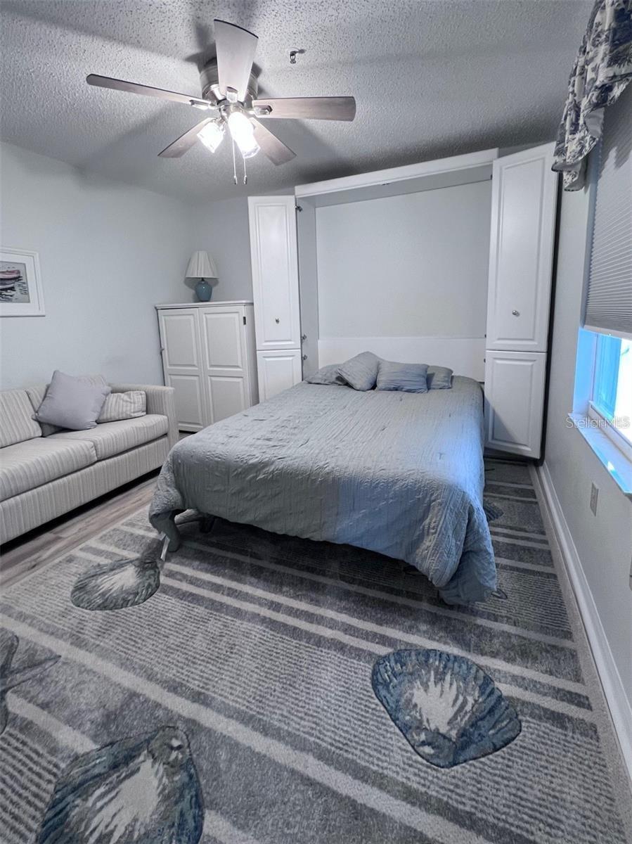 Listing Image #11