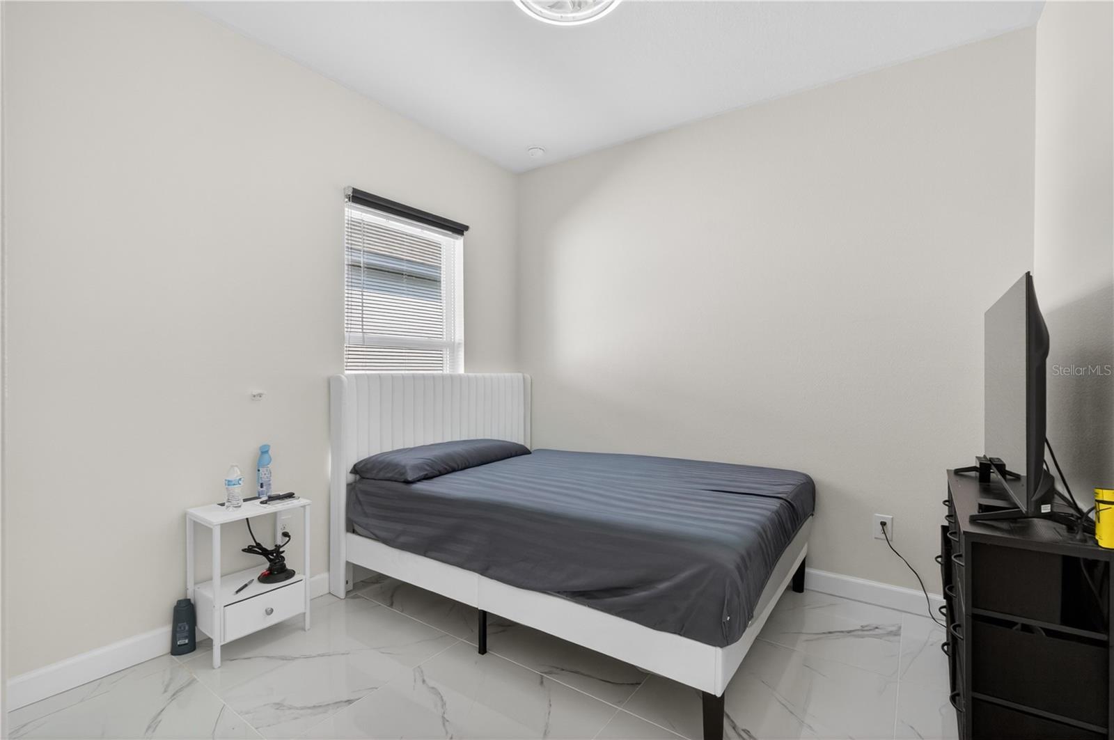 Listing Image #24