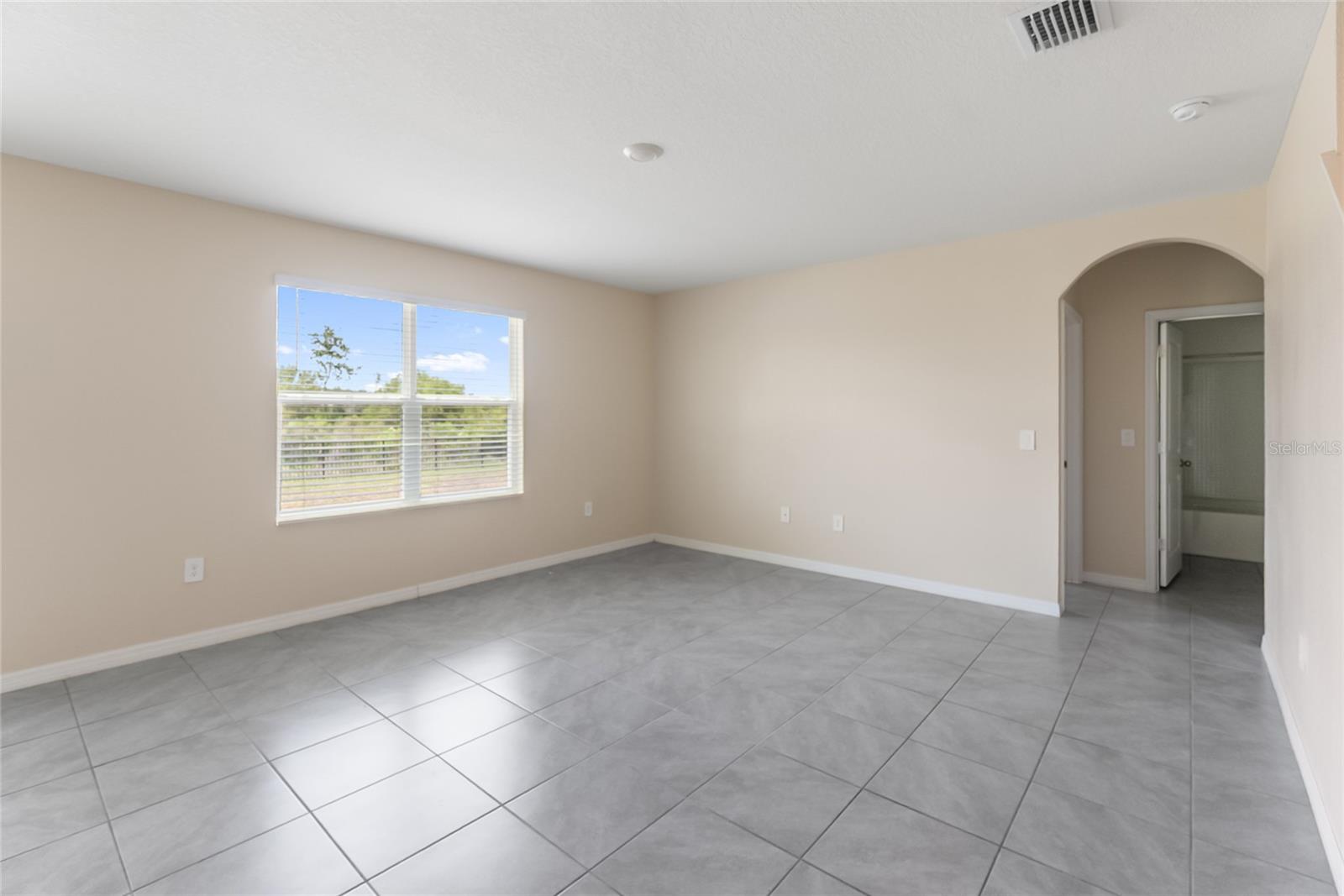 Listing Image #23