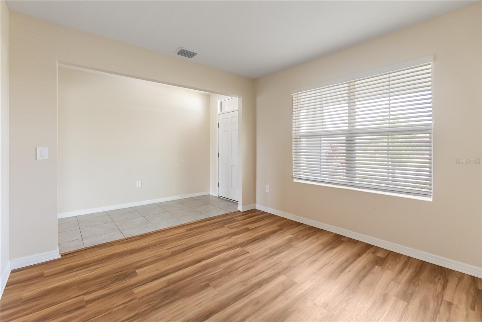Listing Image #32
