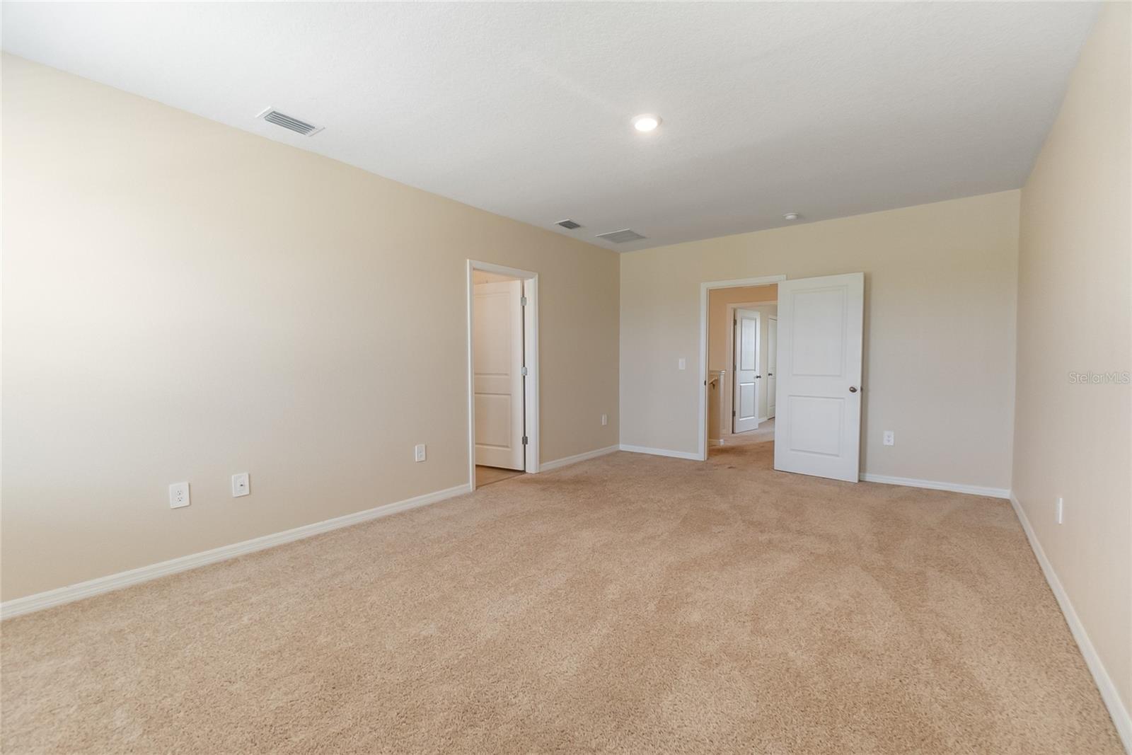 Listing Image #41