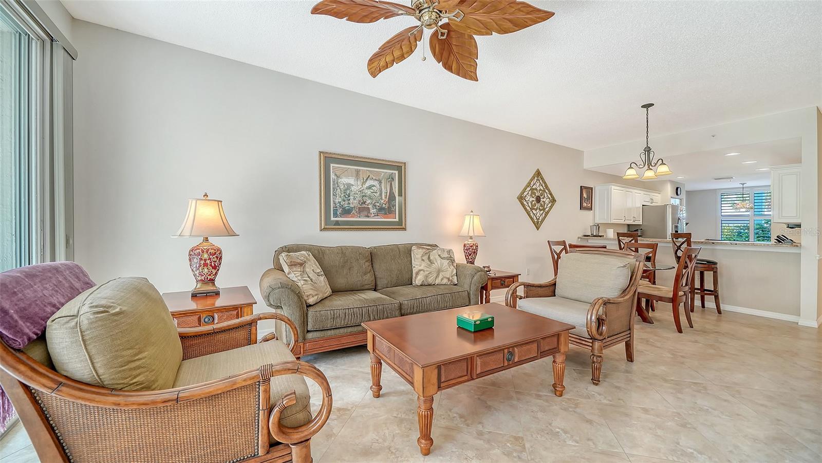 Listing Image #9