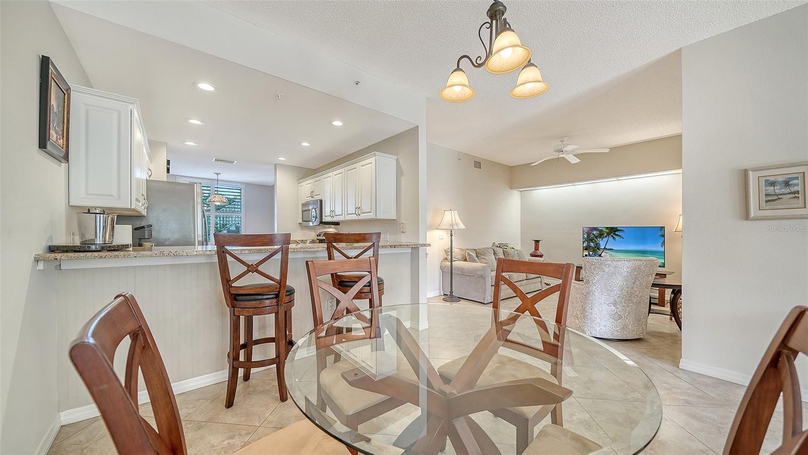 Listing Image #11