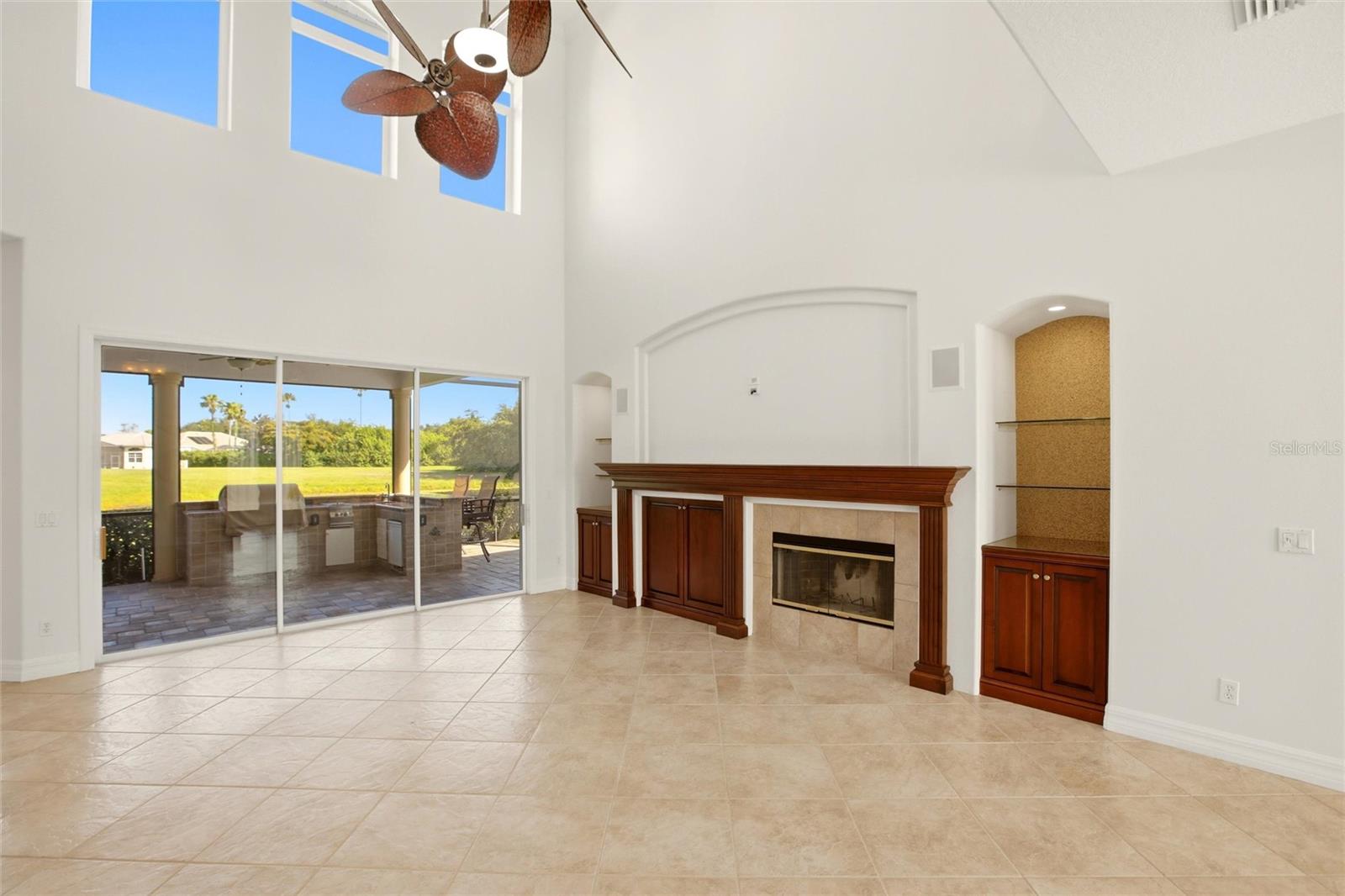 Listing Image #6