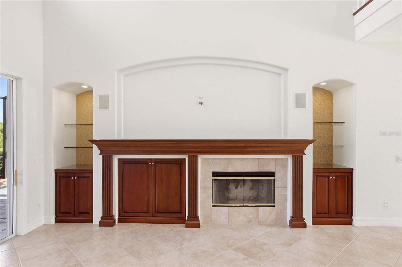 Listing Image #8