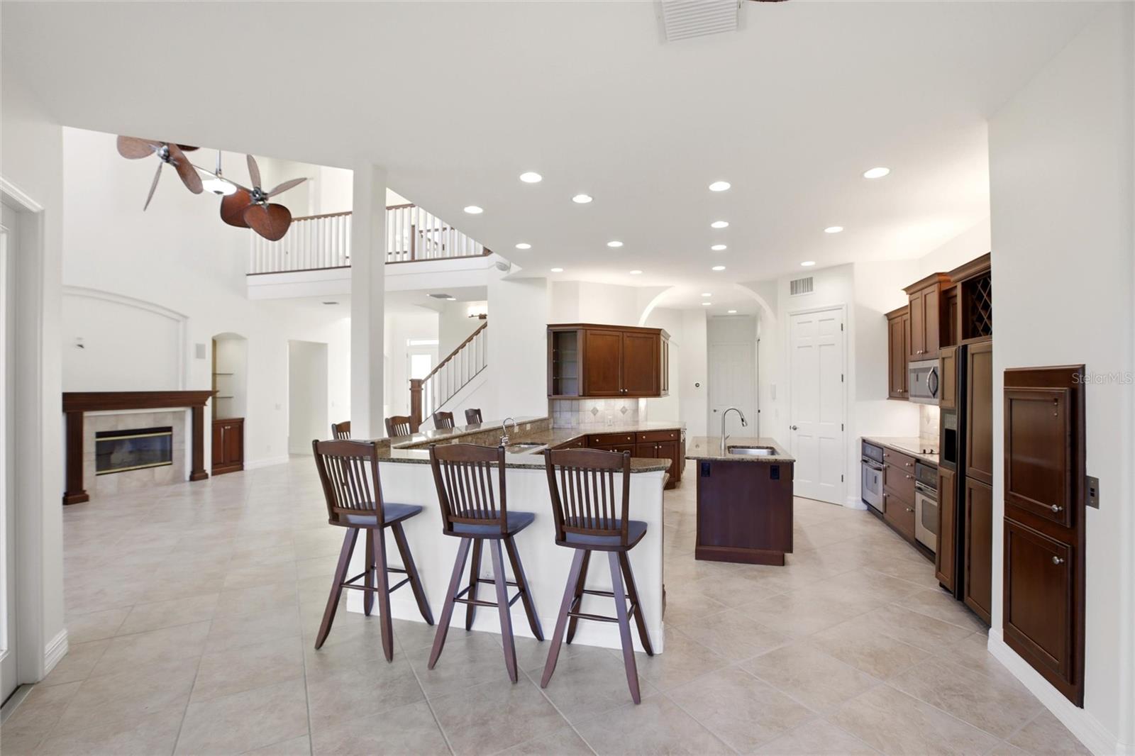 Listing Image #10